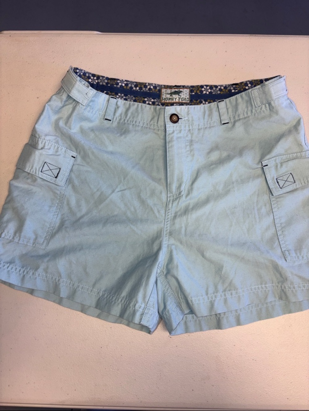 Woman’s Light Blue Adjustable Waist Cargo/Hiking Shorts Sz 6